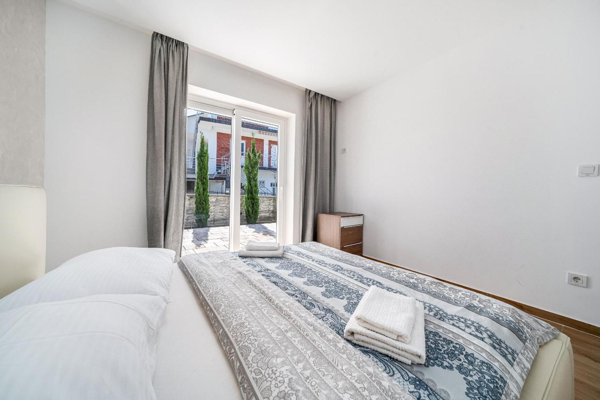 Luxury Apartments-La Dino Maky Vodice Phòng bức ảnh