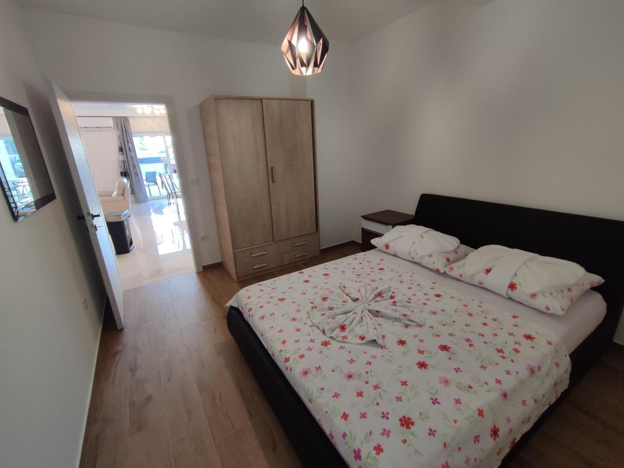 Luxury Apartments-La Dino Maky Vodice Phòng bức ảnh